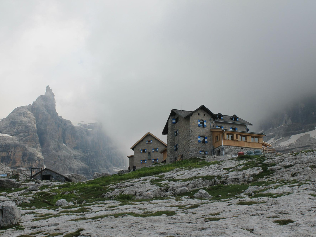 Rifugio Tuckett e Sella景点图片