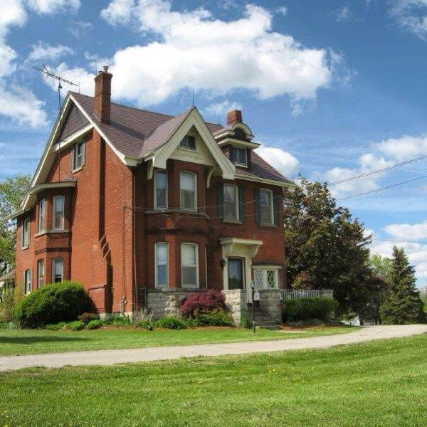 Dyment's Farm-邓达斯必去景点