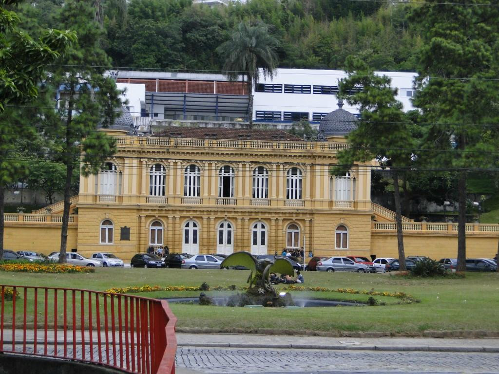 Yellow Palace (Palácio Amarelo)景点图片