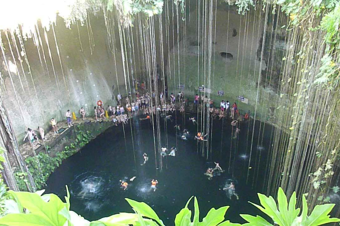 Sacred Cenote-奇琴伊察必去景点