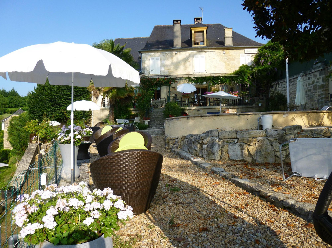 Hotel Le Saint Robert主图