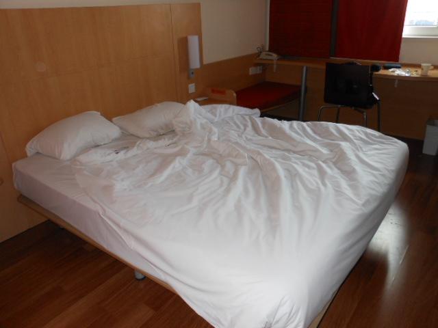 宜必思上海世博东明路地铁站酒店-客卧