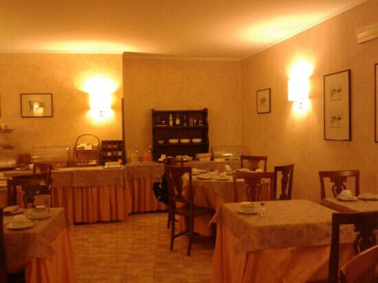 Hotel Pavone-餐饮