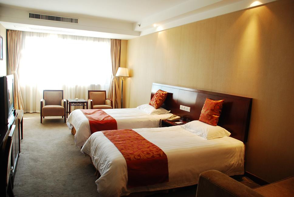 东方银座商务酒店主图