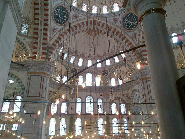 Fatih Mosque and Complex-伊斯坦布尔必去景点
