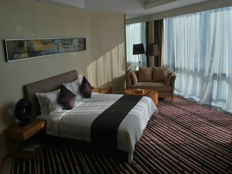 深圳华强广场酒店(华强北地铁站店)主图