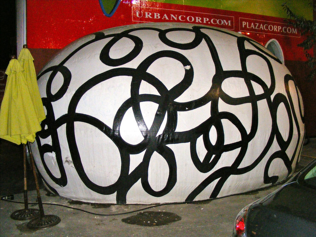 皇后街-多伦多必去景点