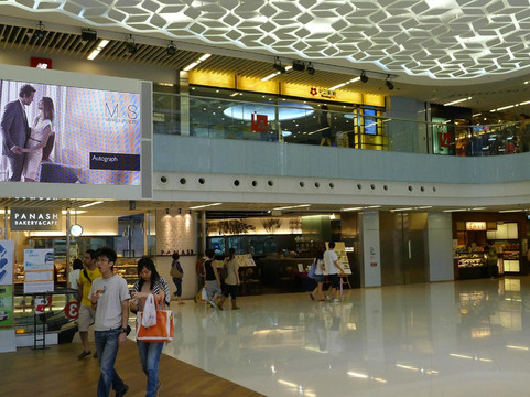 iSQUARE国际广场购物中心-香港必去景点