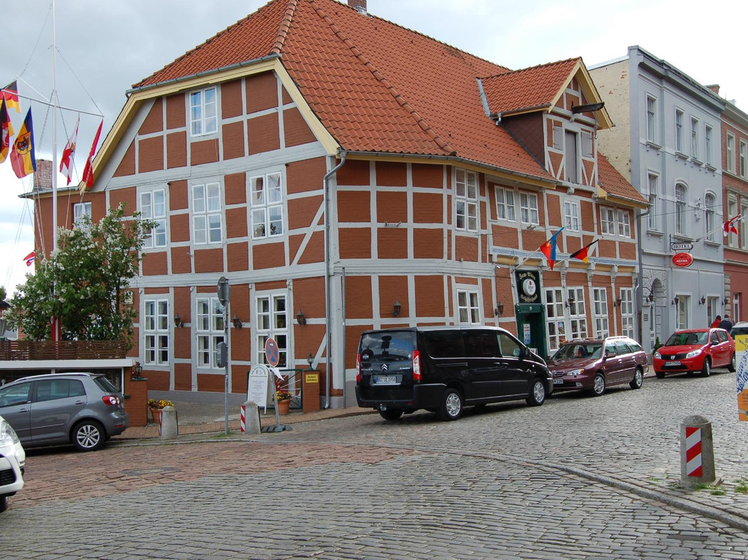 Ludersburg餐馆和美食-Hotel Restaurant Zum Alten Schifferhaus