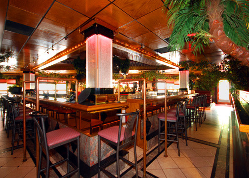 桑达斯基餐馆和美食-Baci Restaurant & Bar