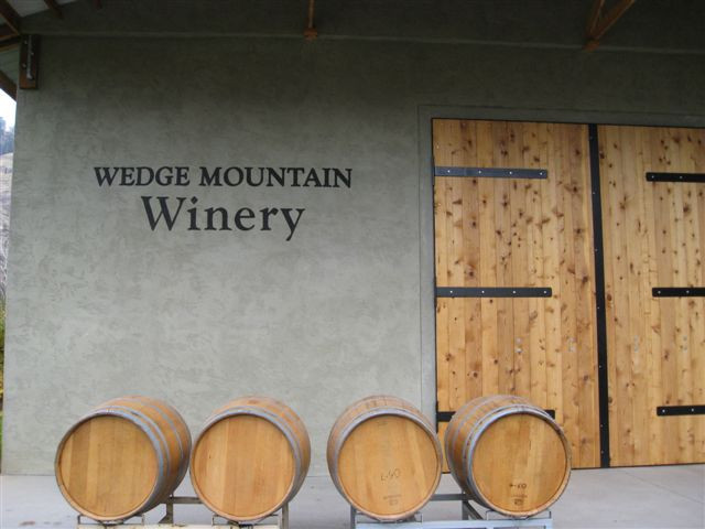 Wedge Mountain Winery景点图片