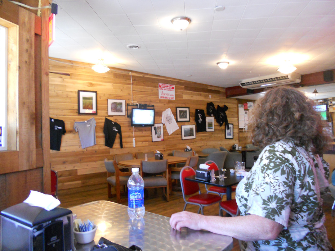 Desmet餐馆和美食-C and D's Bar and Grill