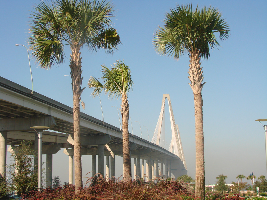 Mount Pleasant Memorial Waterfront Park景点图片