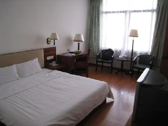 新世界大酒店主图