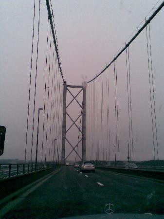 Forth Road Bridge景点图片