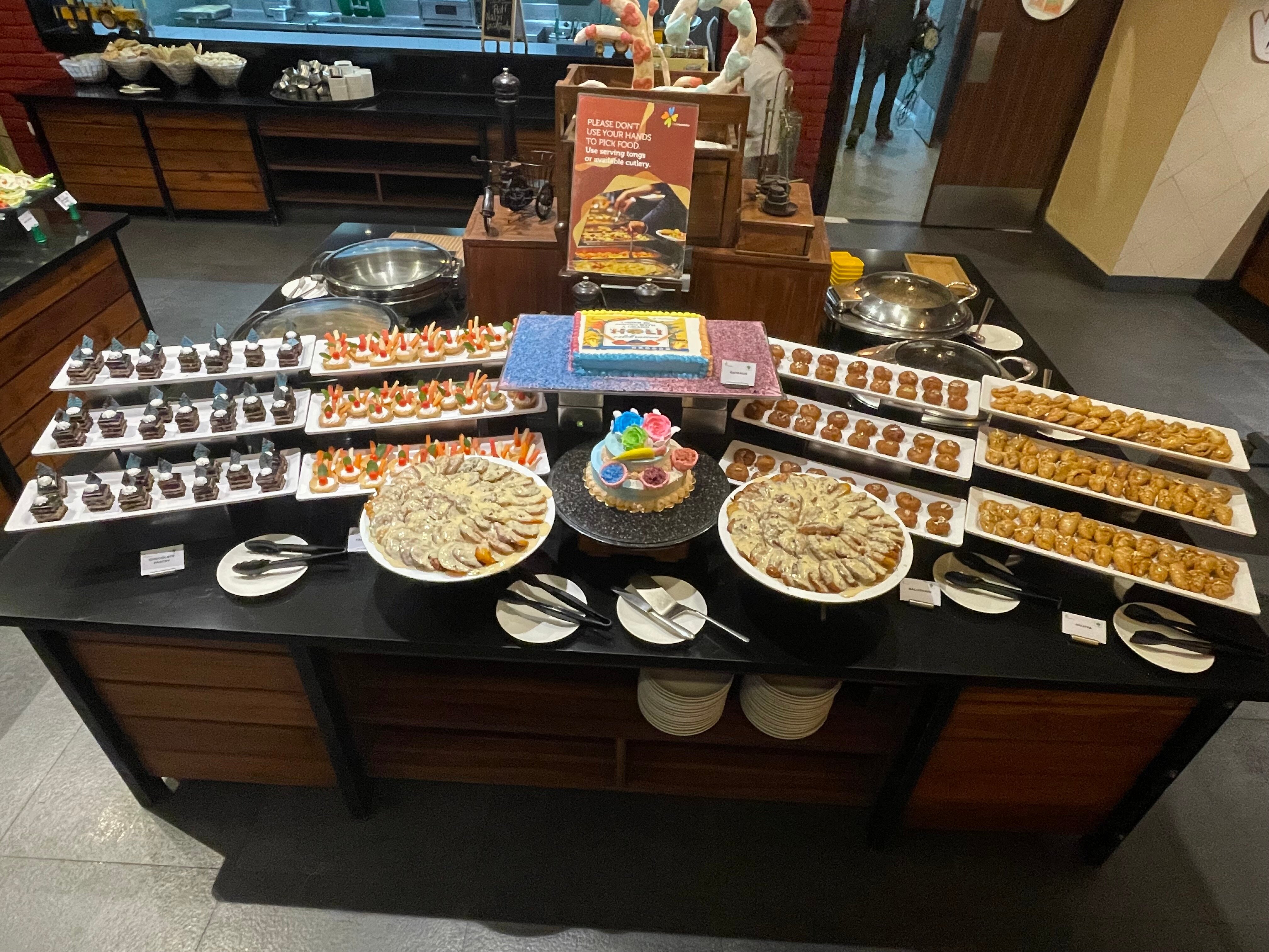 Club Mahindra Kanha-餐饮