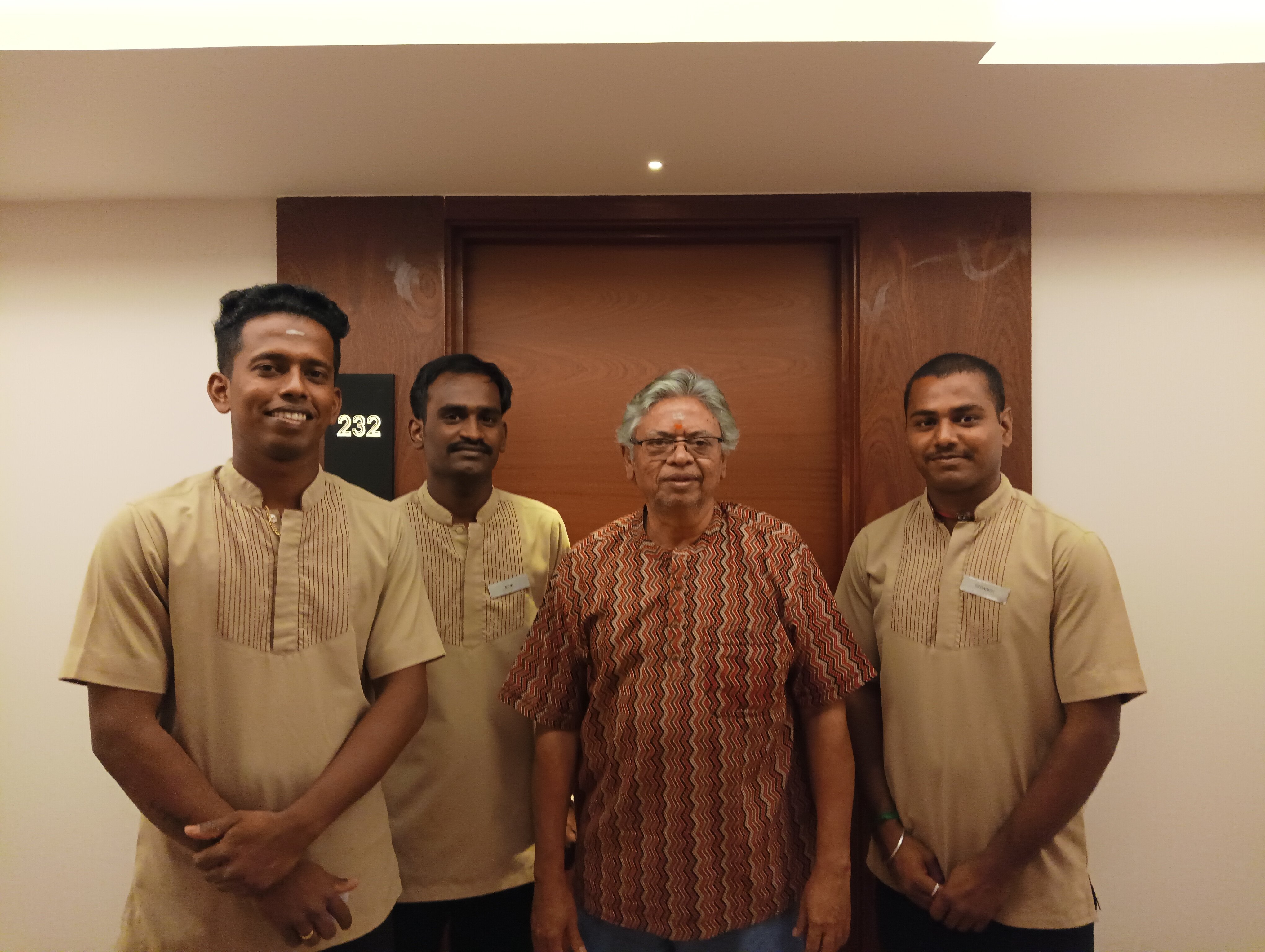 Courtyard Tiruchirappalli-客卧