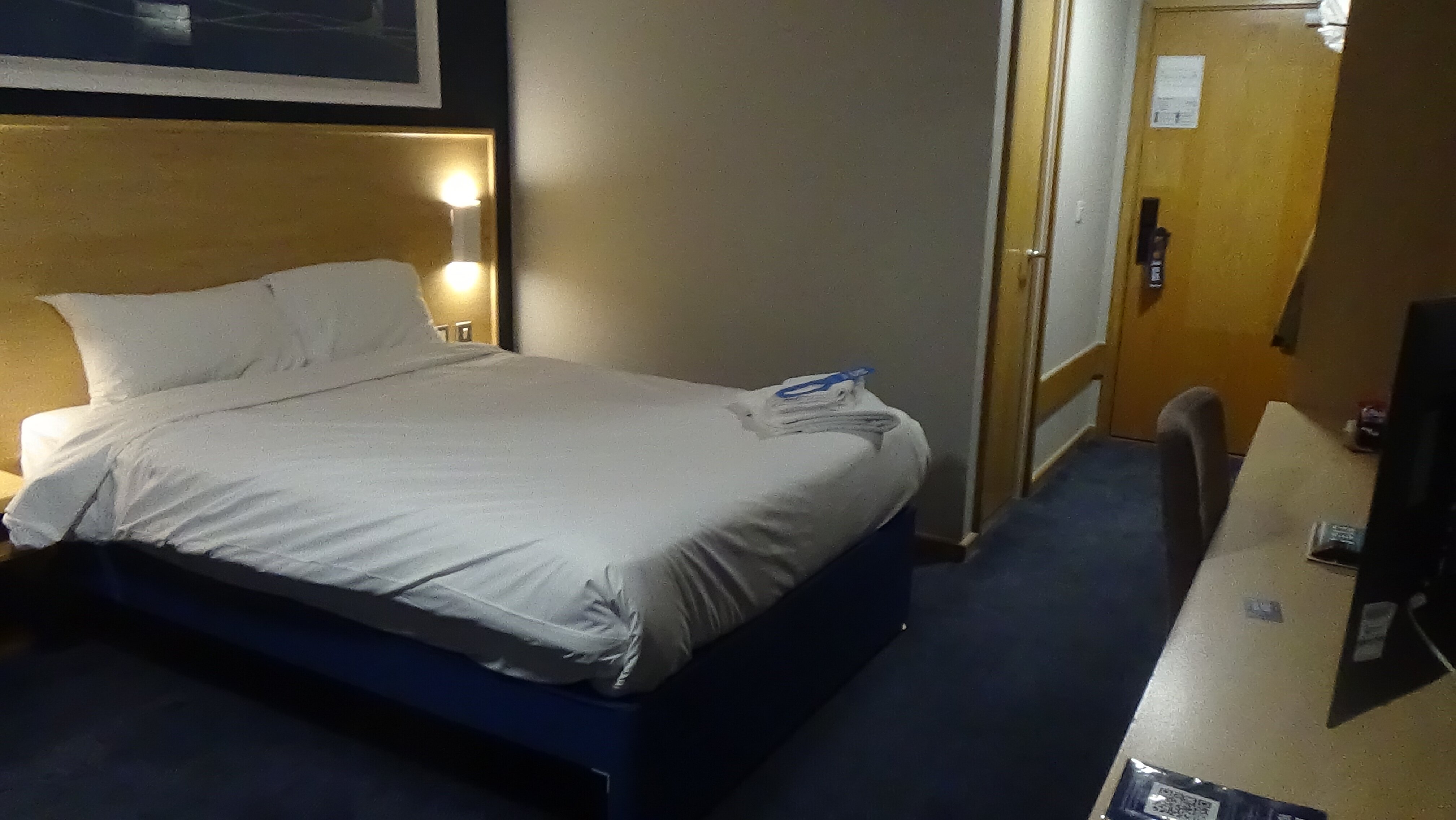 Travelodge Swansea Central-客卧