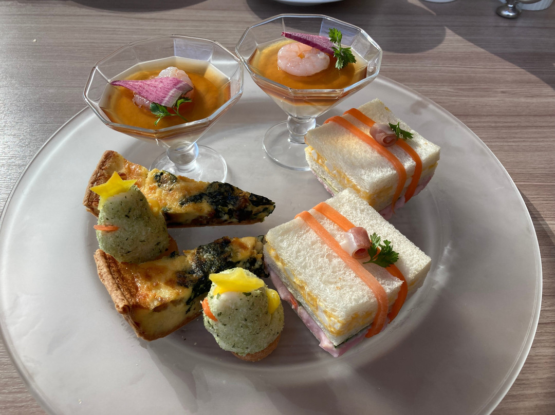 レストラン&ゲストラウンジ パルミエール