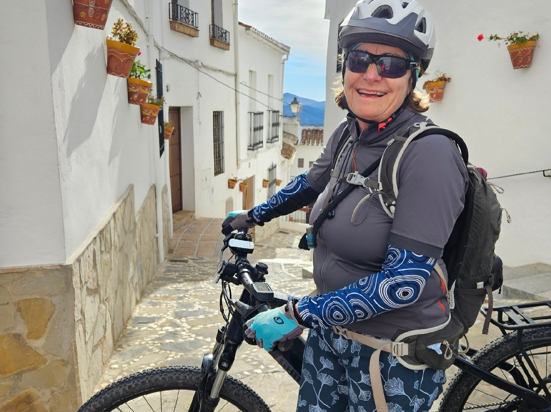 SIERRA DE LAS NIEVES BY BIKE景点图片