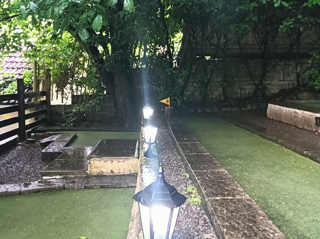 Cheddar Crazy Golf-Cheddar必去景点
