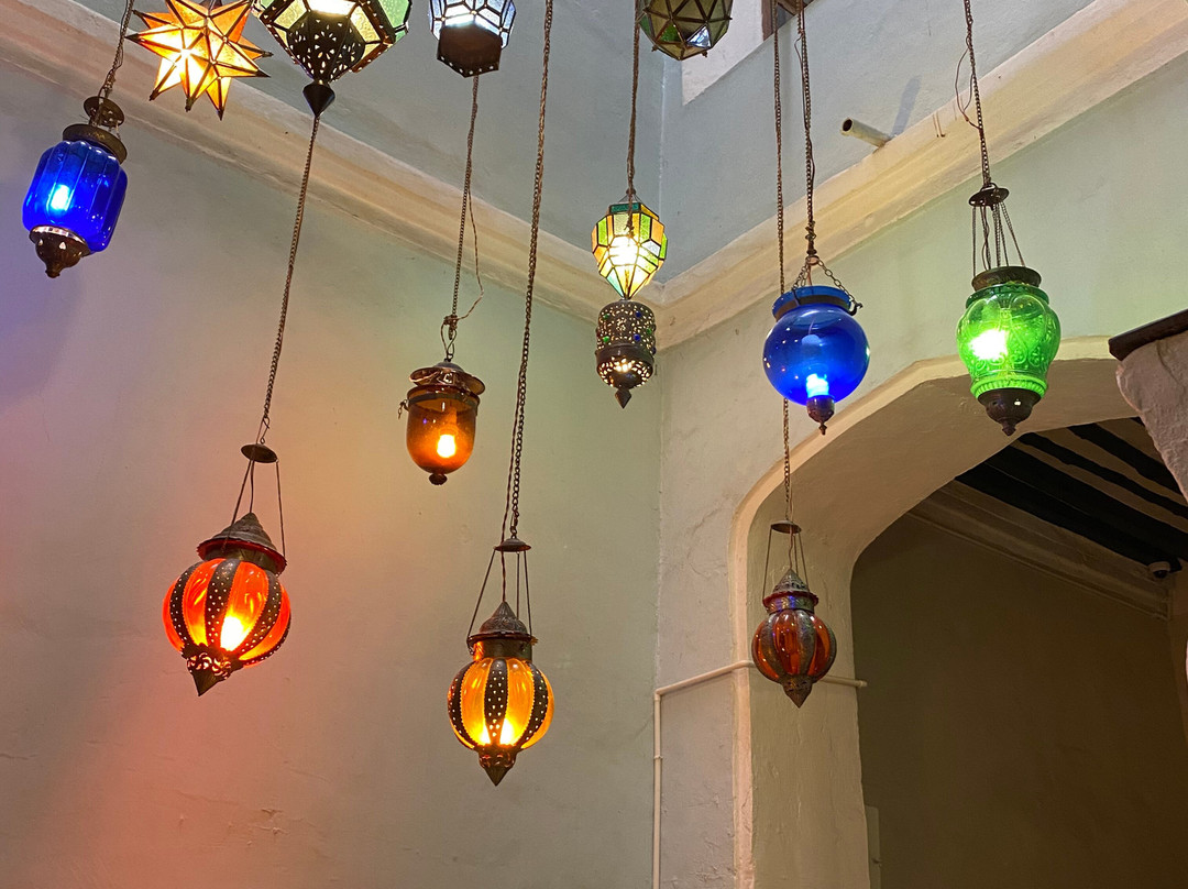 桑兹巴尔皇宫酒店主图