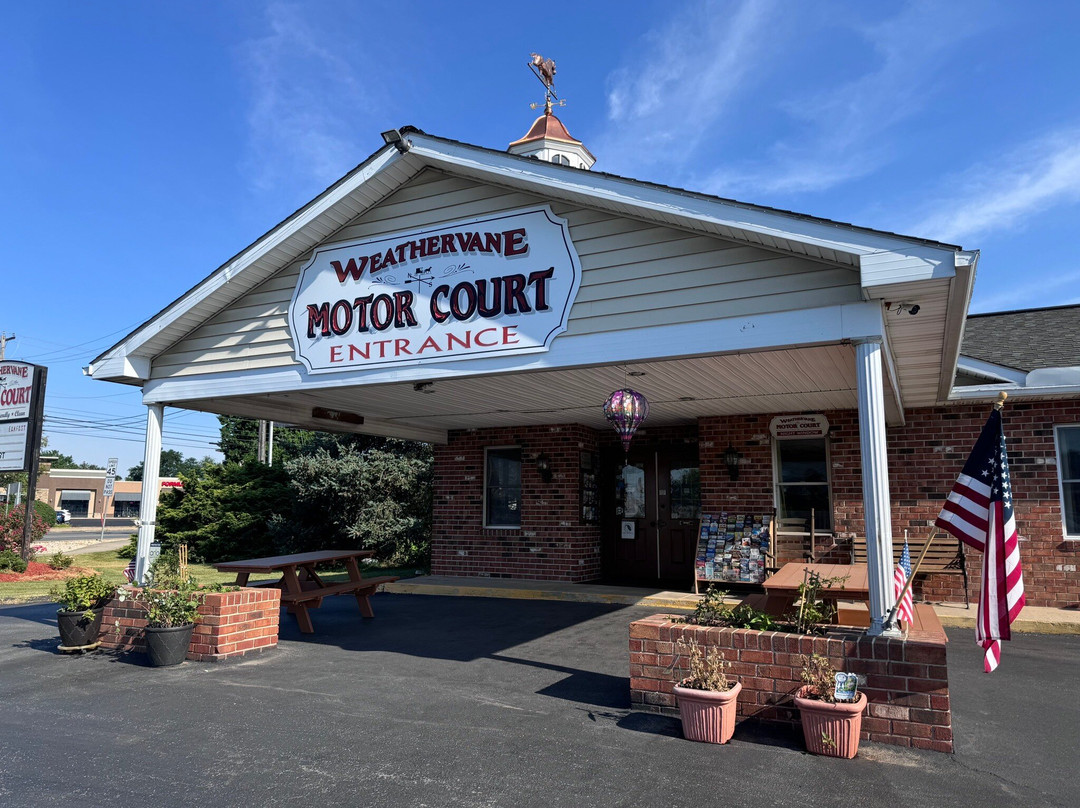 Weathervane Motor Court主图