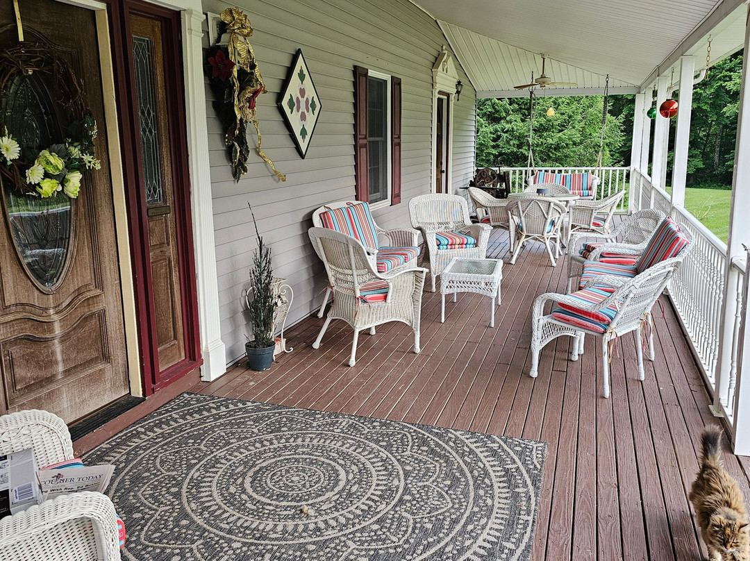 Grey Gables Bed 'N Breakfast Inn主图