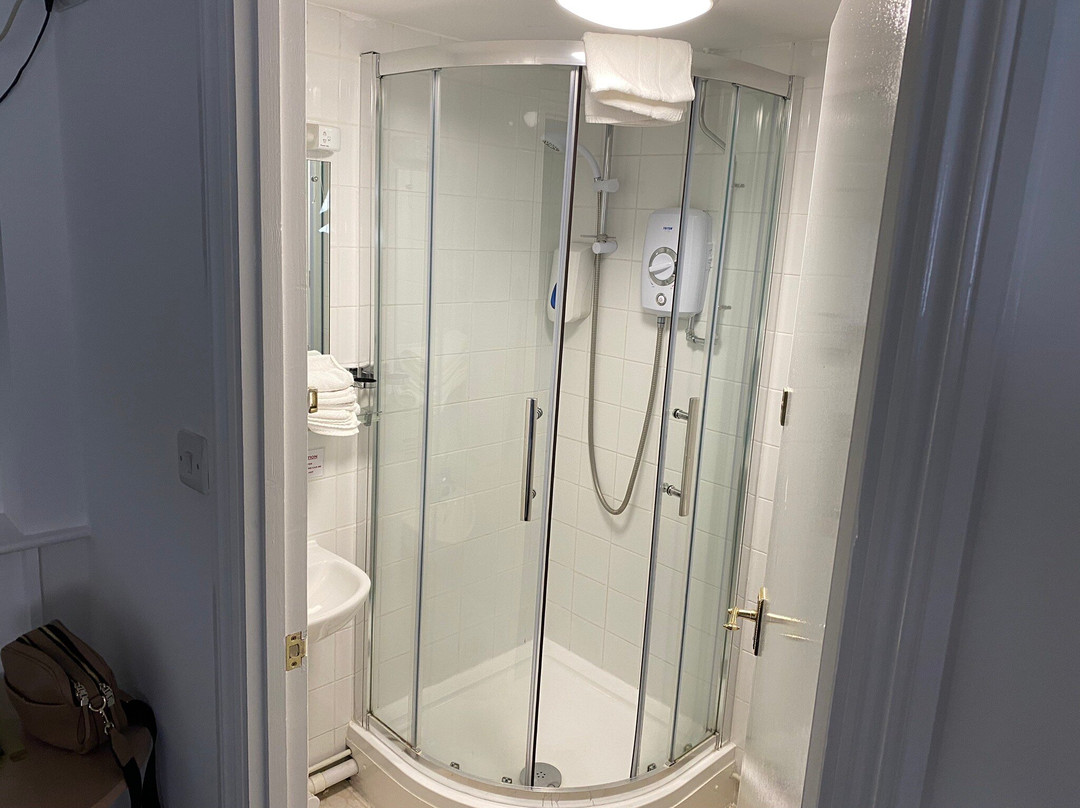 Gatwick Castle B&B主图