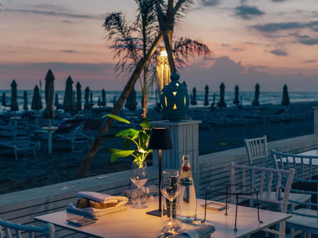 G70 Beach Restaurat