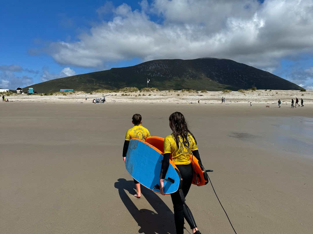 Blackfield Surf School-Achill Island必去景点