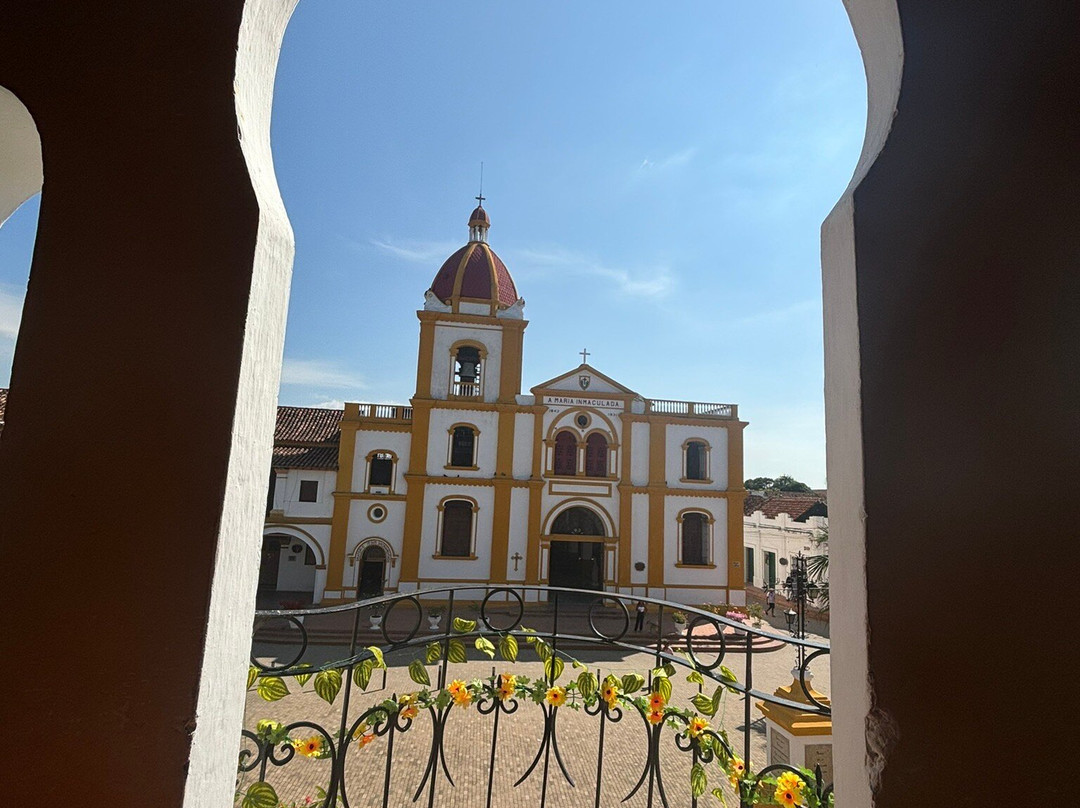 Iglesia de la Inmaculada Concepcion-蒙波斯必去景点