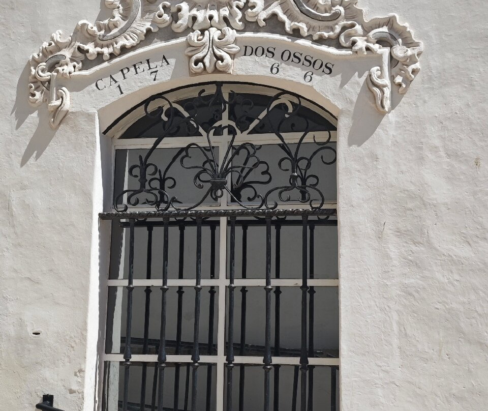 Capela dos Ossos景点图片