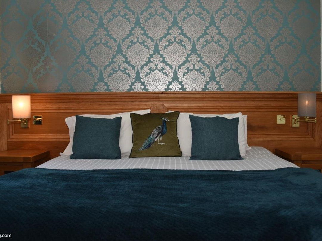 The Greyhound Hotel主图