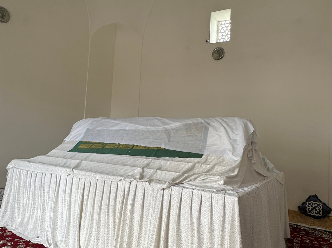 Mausoleum of Tekturmas-Taraz必去景点