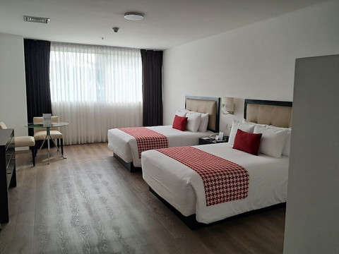 Costa Del Sol Wyndham Lima Airport主图