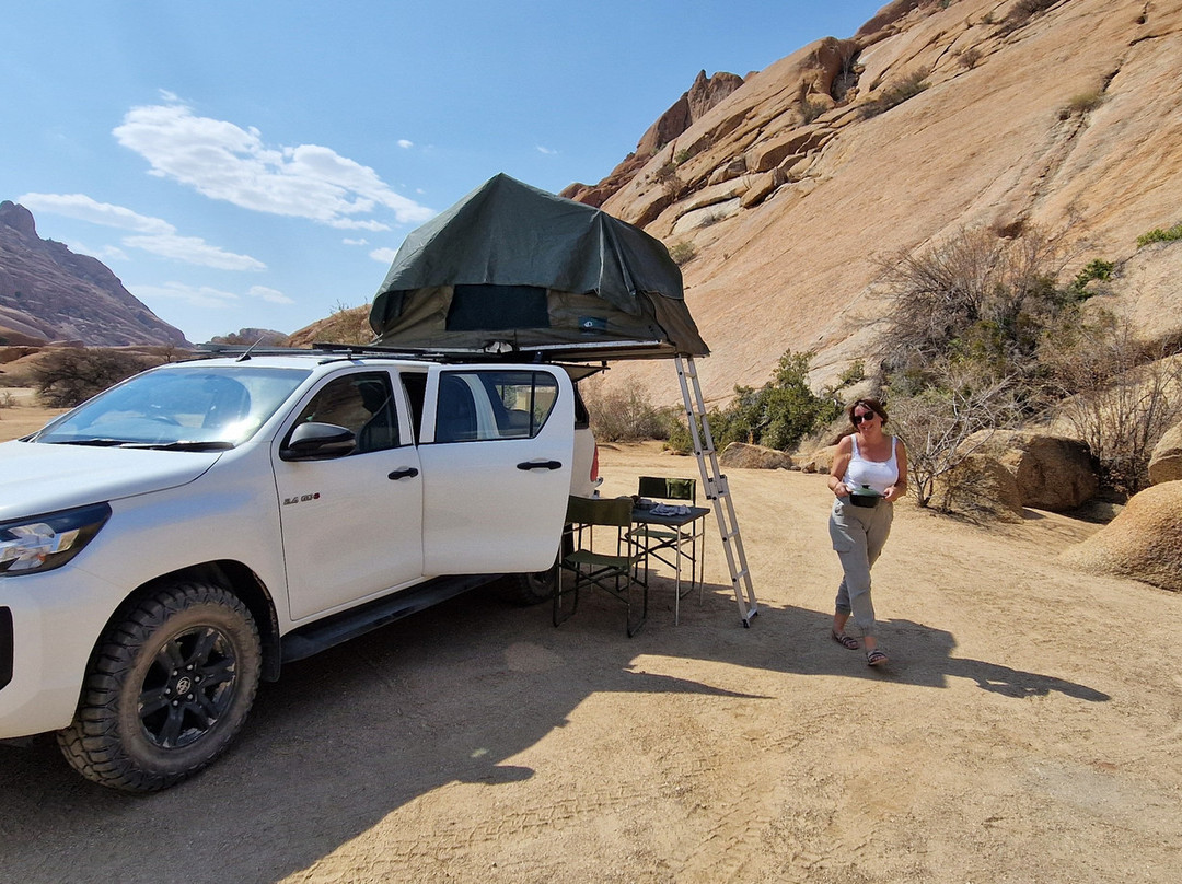 Advanced 4x4 Car Hire-温德和克必去景点