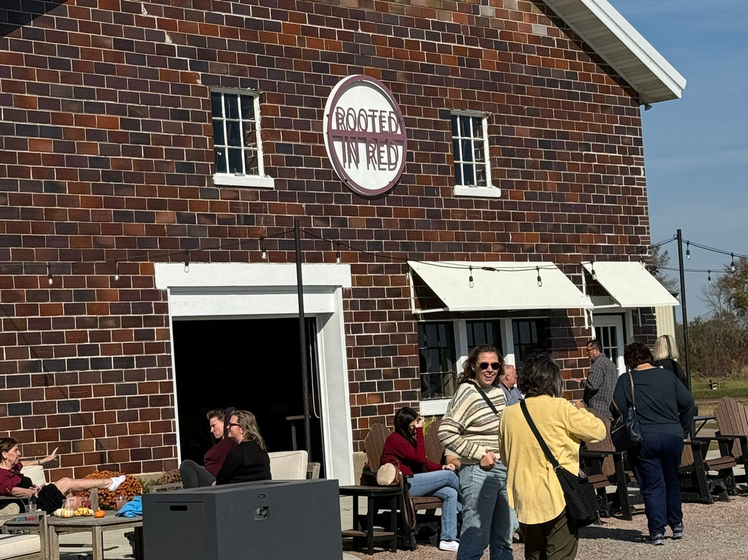 Rooted In Red Cranberry Tours in Wisconsin景点图片