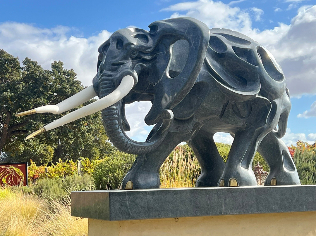 Sculpterra Winery & Sculpture Garden景点图片