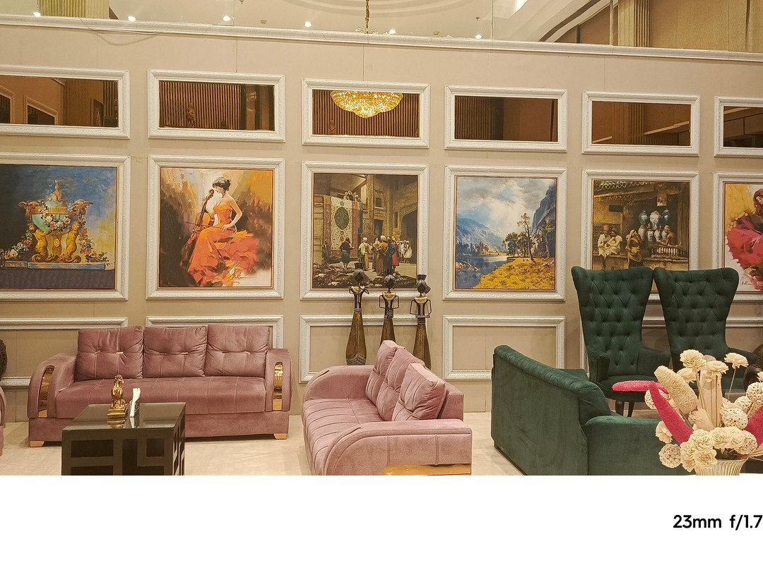 SK Premium Park, World Square Mall主图