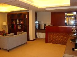 中恒泛亚大酒店主图