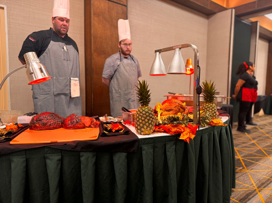 大瀑布城假日酒店主图