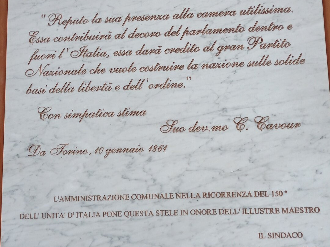 Statua di Giuseppe Verdi景点图片
