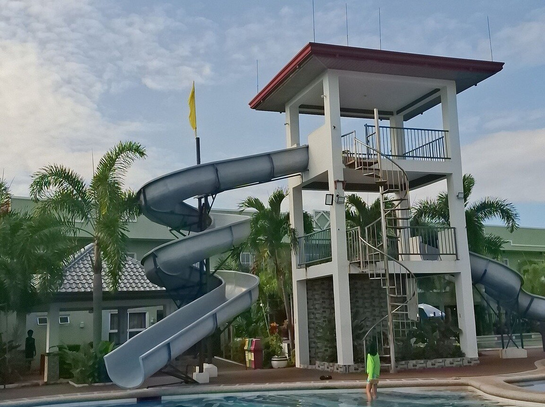 Marand Beach Resort主图