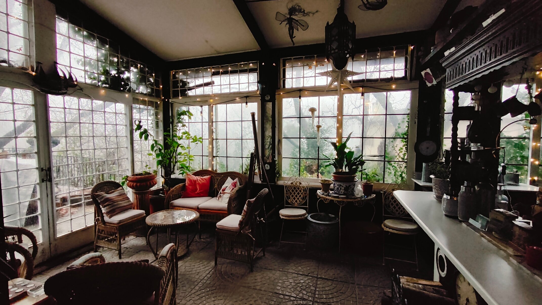 The Lost Unicorn Hotel-官方