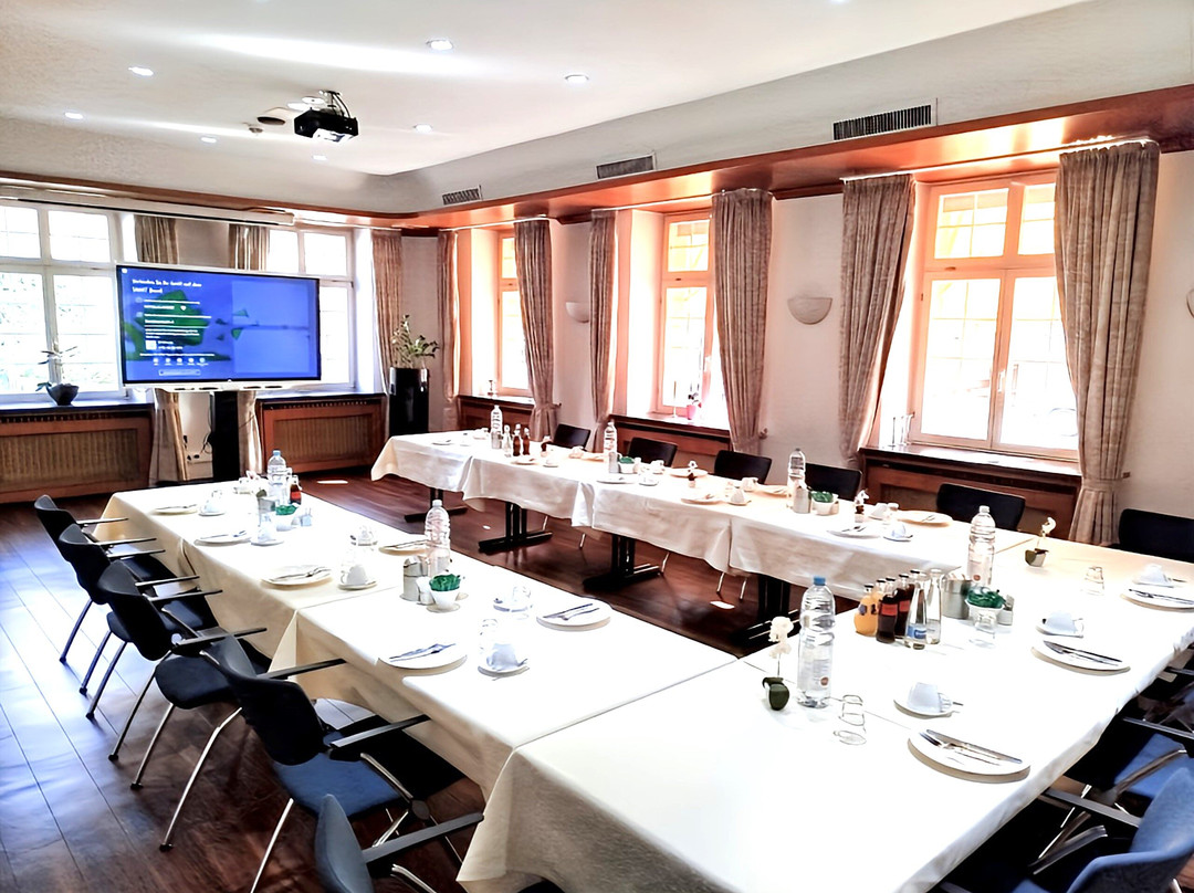 施沃特酒店主图