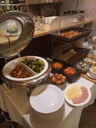 布鲁斯酒店主图