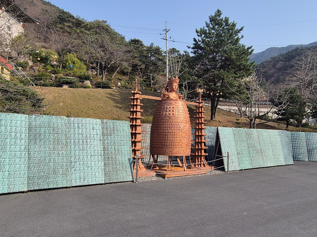 Waryongsan Baekcheonsa-泗川市必去景点