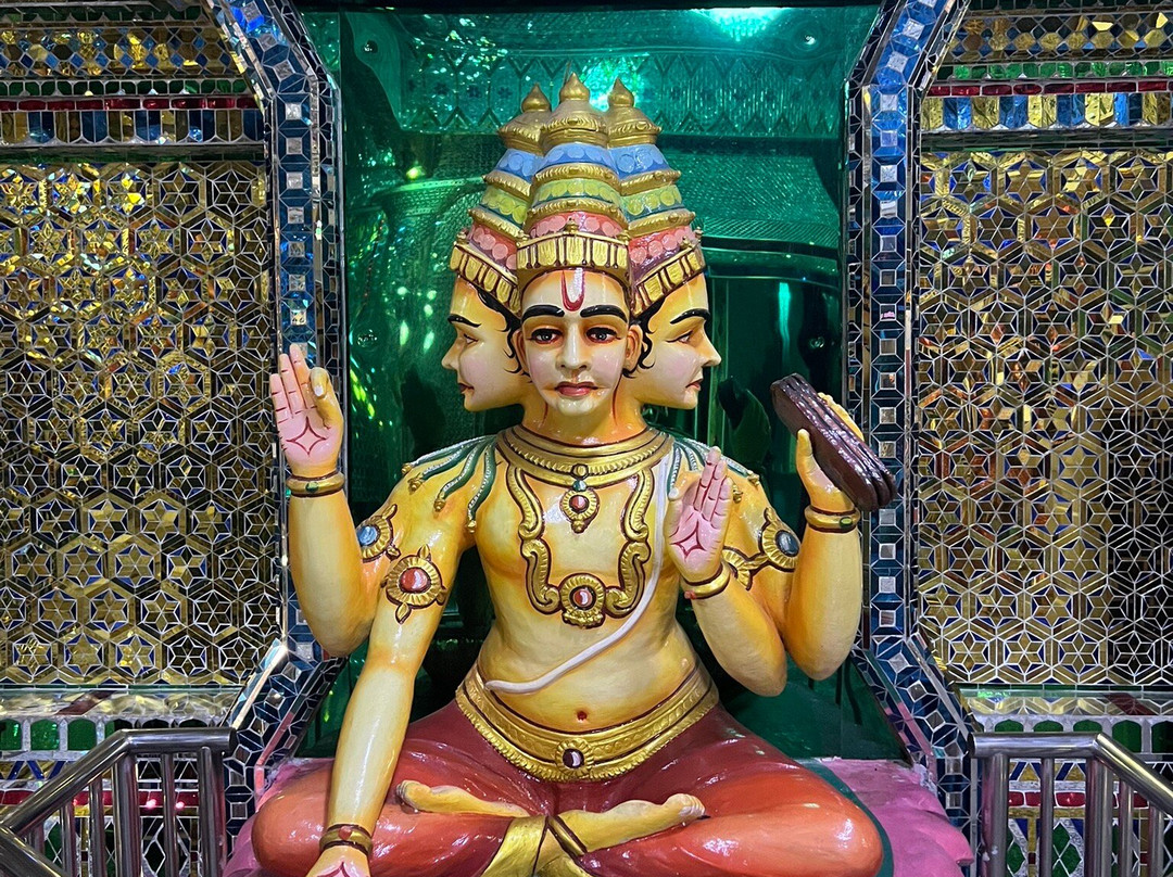 Arulmigu Sri Rajakaliamman Glass Temple-新山必去景点