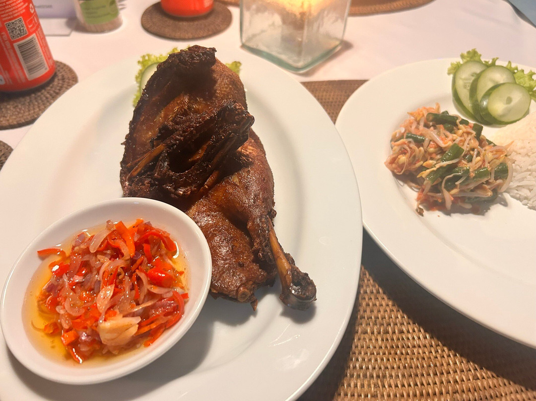 The Village of Angels主图